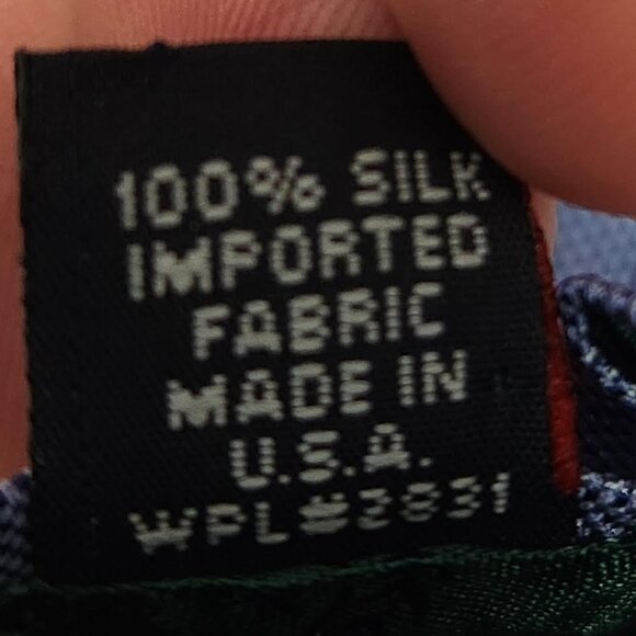 Tommy Hilfiger Tie – Red & White Stripes / Blue Back – 100% Silk - Picture 7 of 7